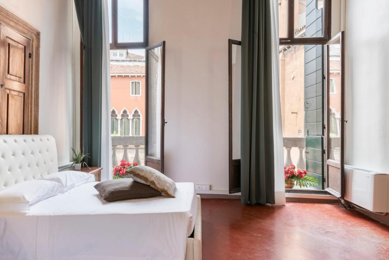 Venice Luxury Apartments Екстер'єр фото