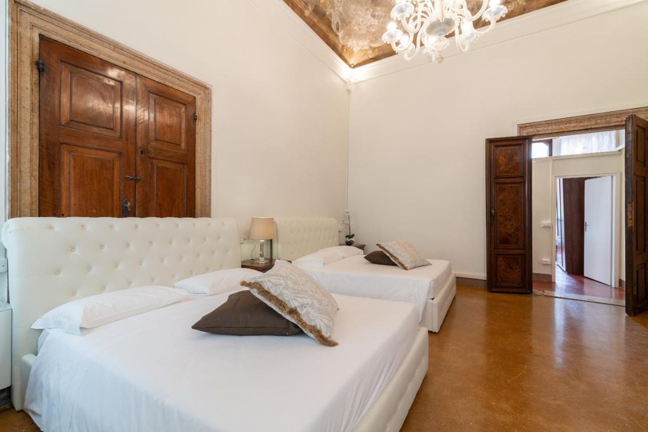 Venice Luxury Apartments Екстер'єр фото